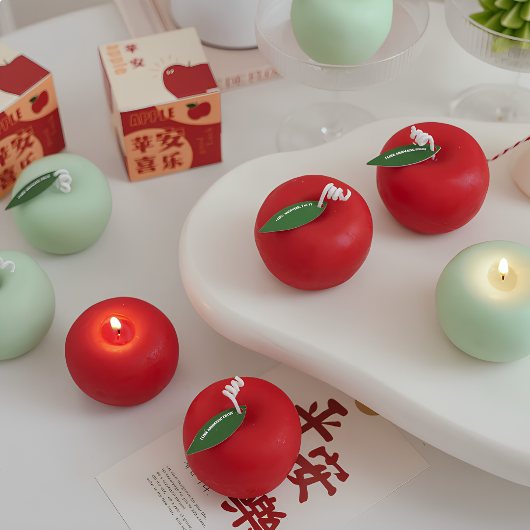 APPLE-SHAPED TROPICAL FRUIT SCENTED CANDLE - 2 OPTIONS