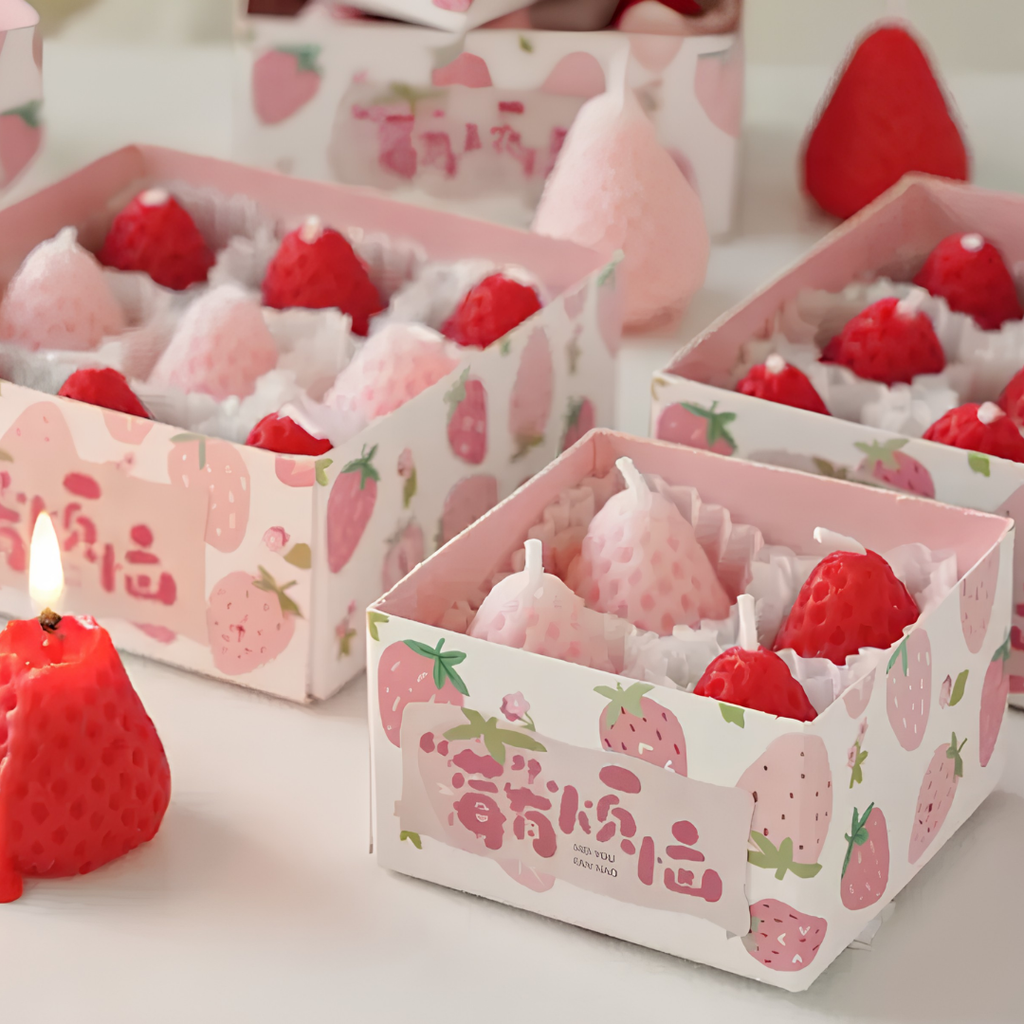 STRAWBERRY SCENTED CANDLE GIFT SET - 5 OPTIONS