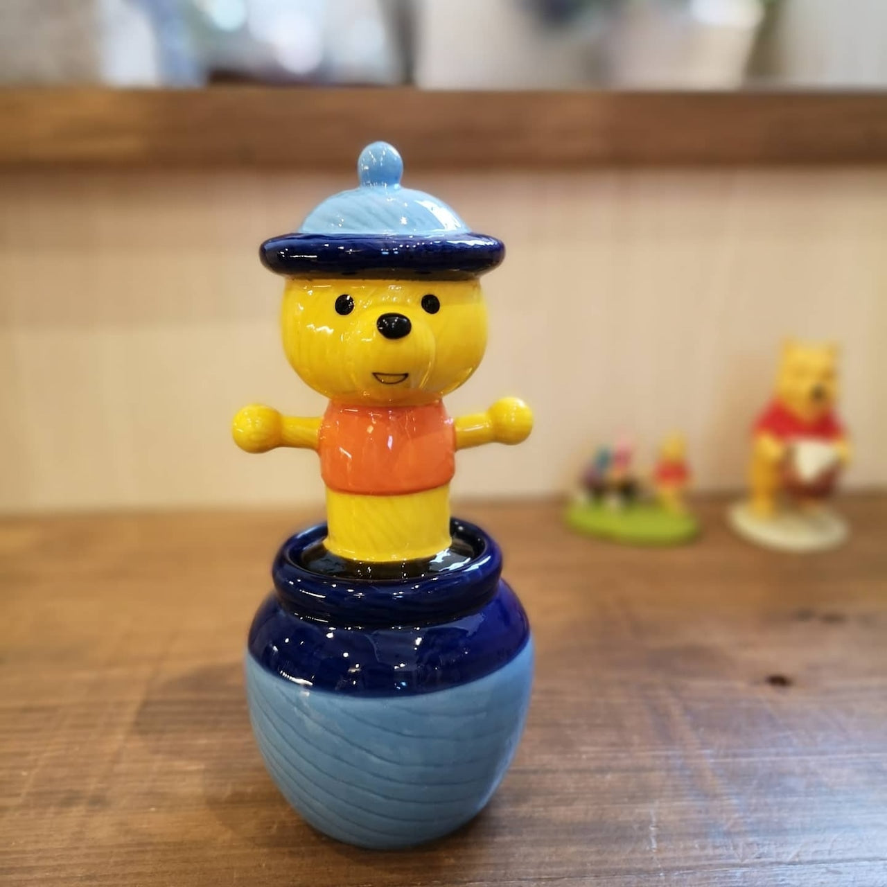 SUNART DISNEY WINNIE THE POOH SMALL CONTAINER PORCELAIN HONEY POT DESIGN