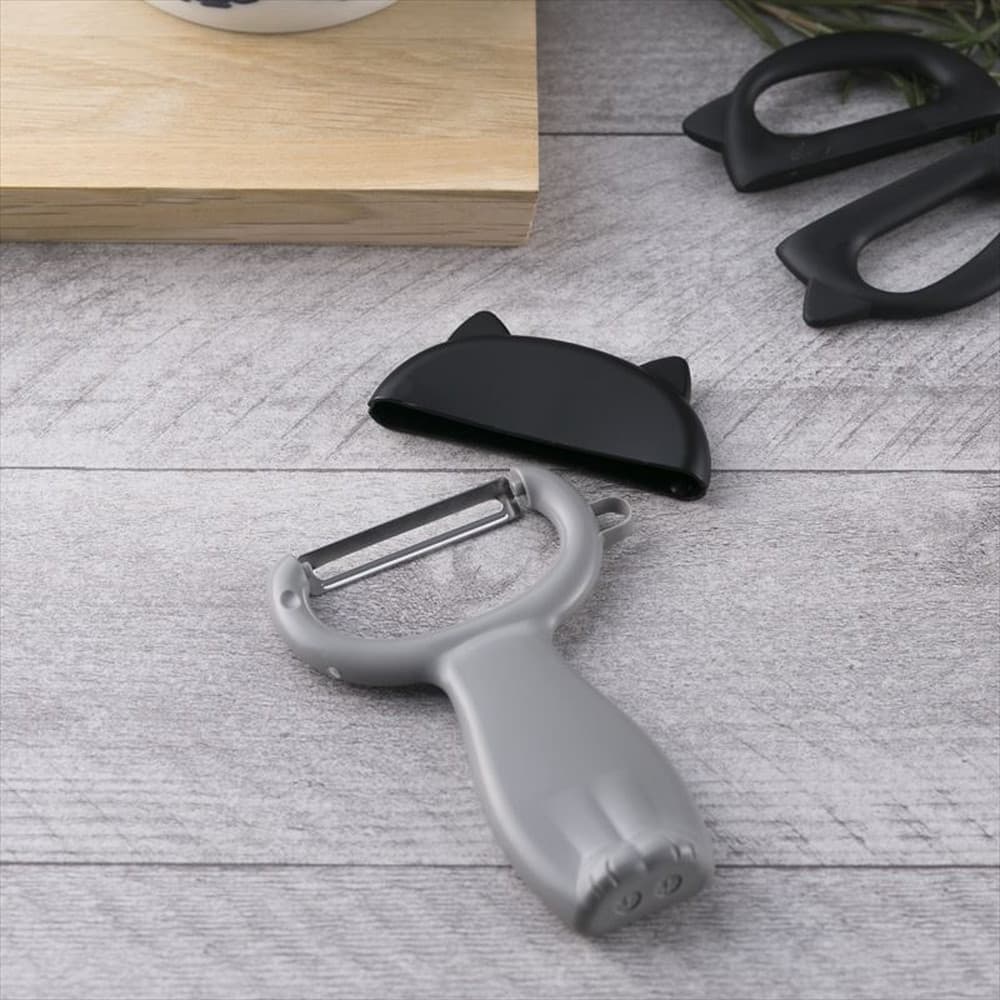 KAI NYAMMY CAT-SHAPED PEELER