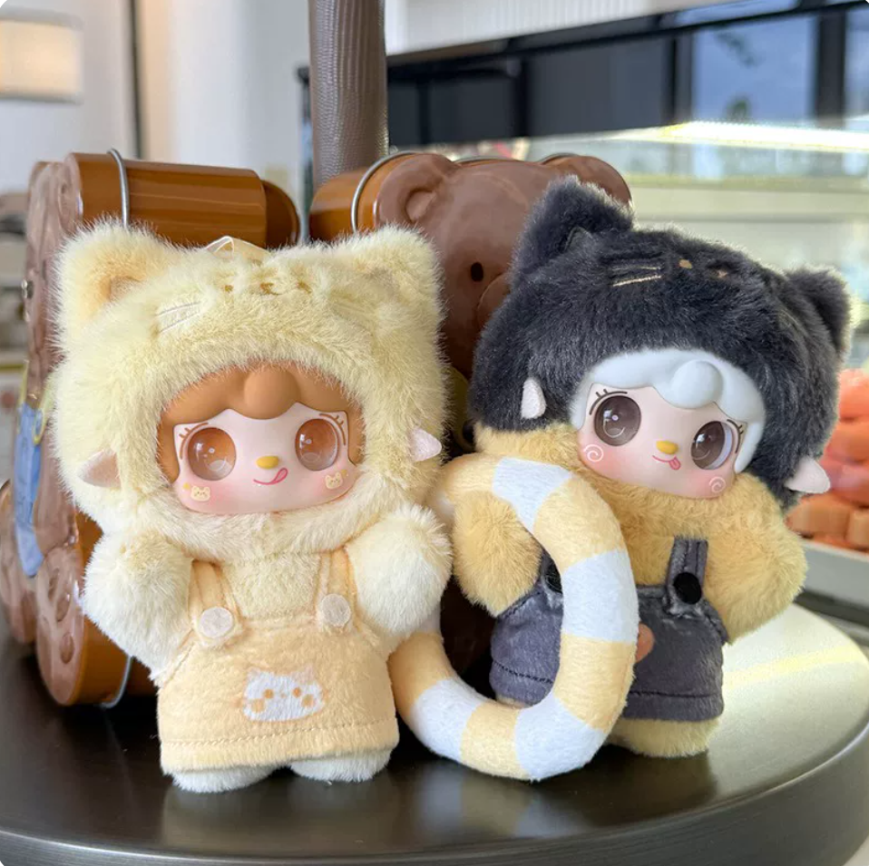 YOOKI SUMMER PARTY CAT PLUSH BLIND BOX FIGURE - 1 RANDOM