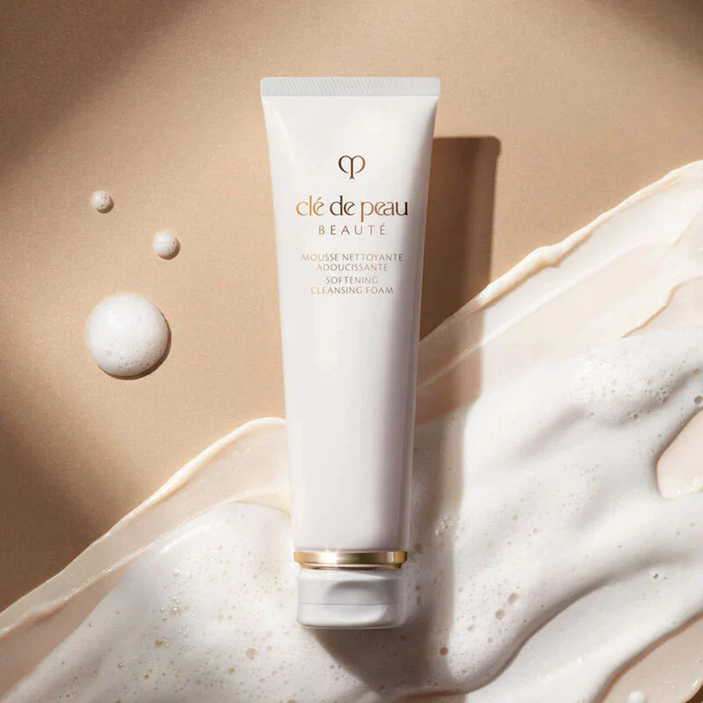 CLÉ DE PEAU BEAUTÉ SOFTENING CLEANSING FOAM 140G
