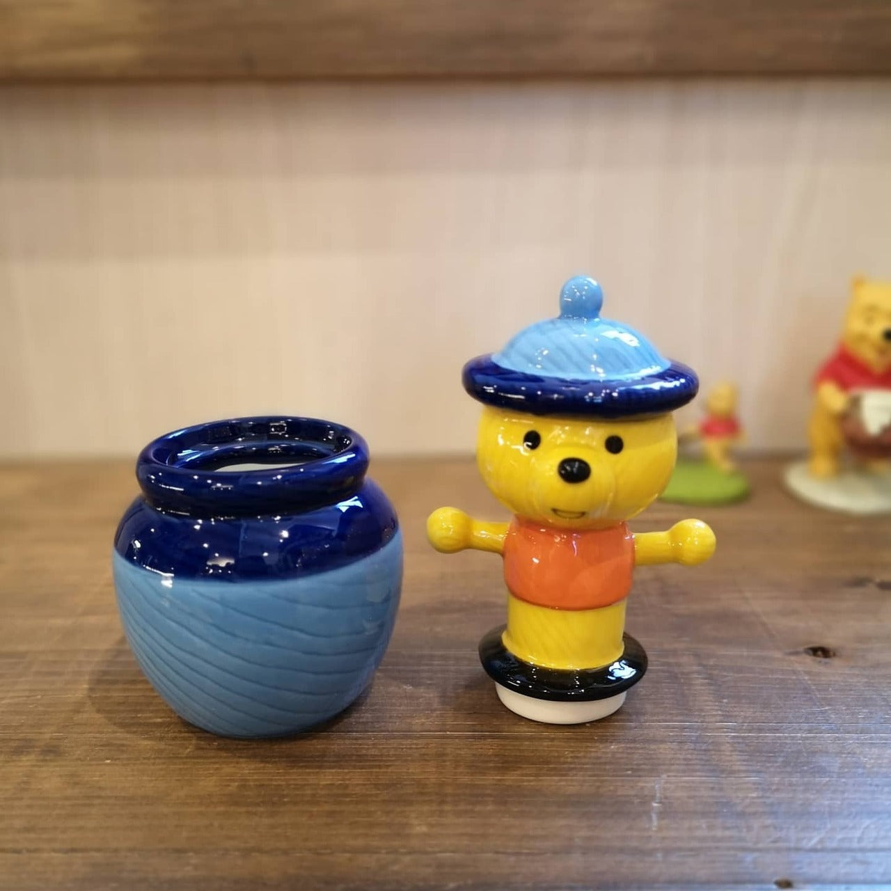 SUNART DISNEY WINNIE THE POOH SMALL CONTAINER PORCELAIN HONEY POT DESIGN