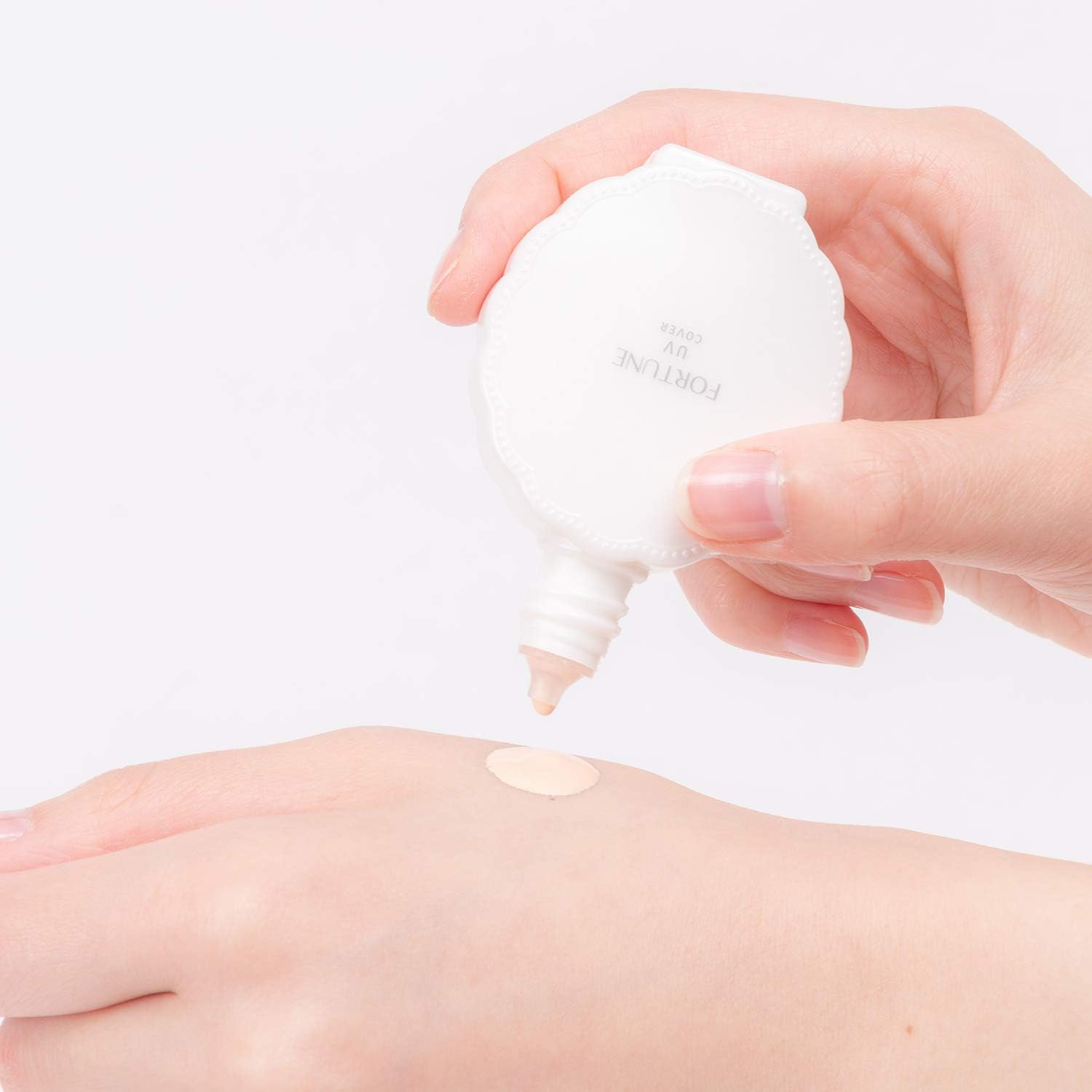 KOSE FORTUNE SEBUM-PREVENTING BASE PORE COVER NATURAL BEIGE 30ML