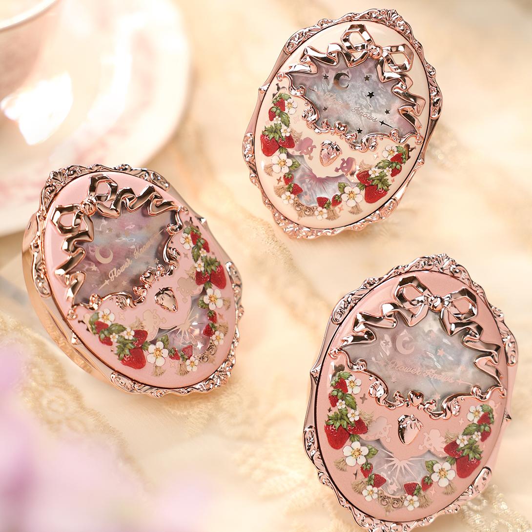 FLOWER KNOWS STRAWBERRY ROCOCO EMBOSSED BLUSH 03 CLASSIC BALLET