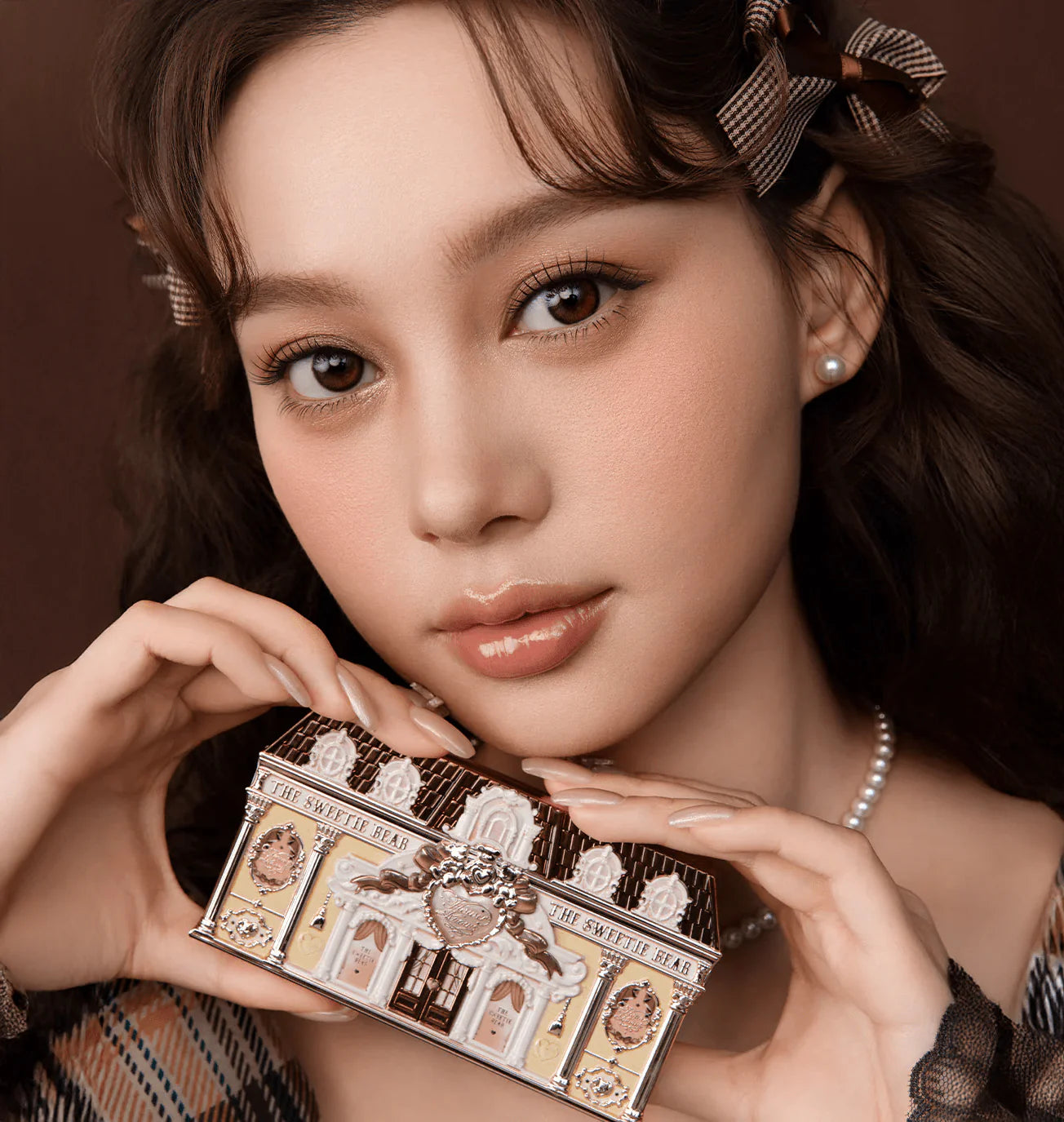FLOWER KNOWS SWEET BEAR 6-COLOR EYESHADOW PALETTE - 3 COLOURS