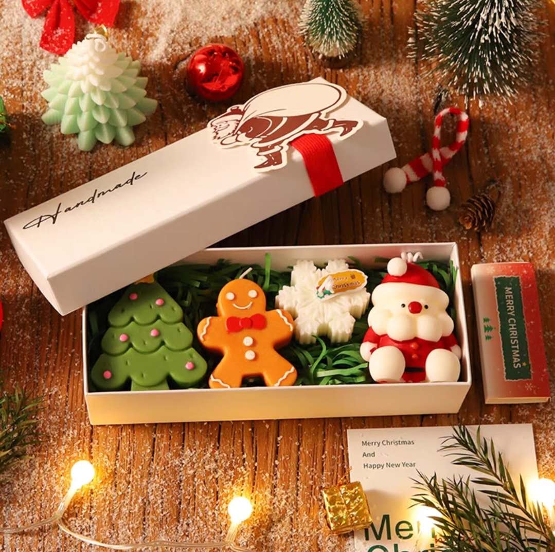Christmas Candle Gift Set – Santa, Tree, Snowflake & Gingerbread Man